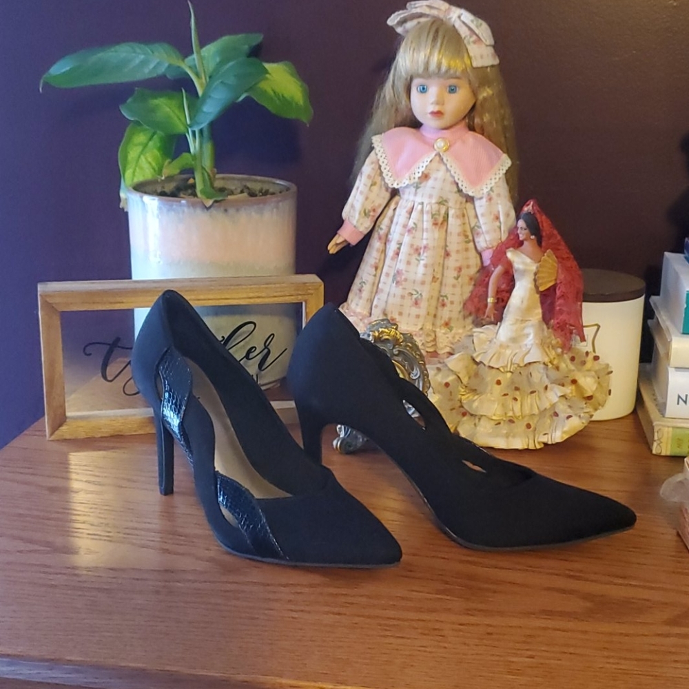 Black heels